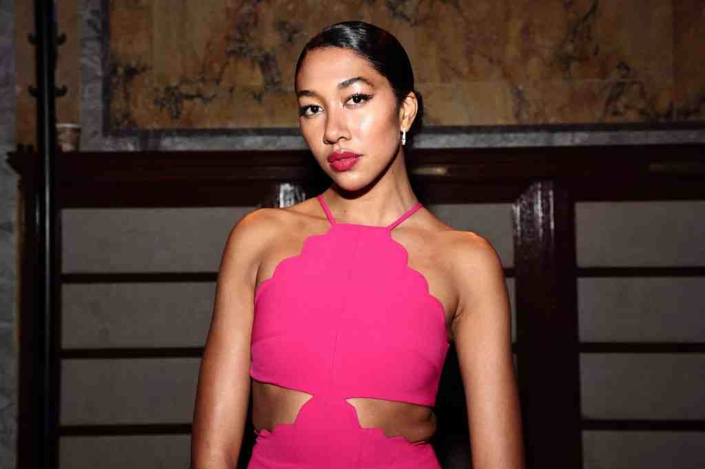 Aoki Lee Simmons Graduates From Harvard at 20