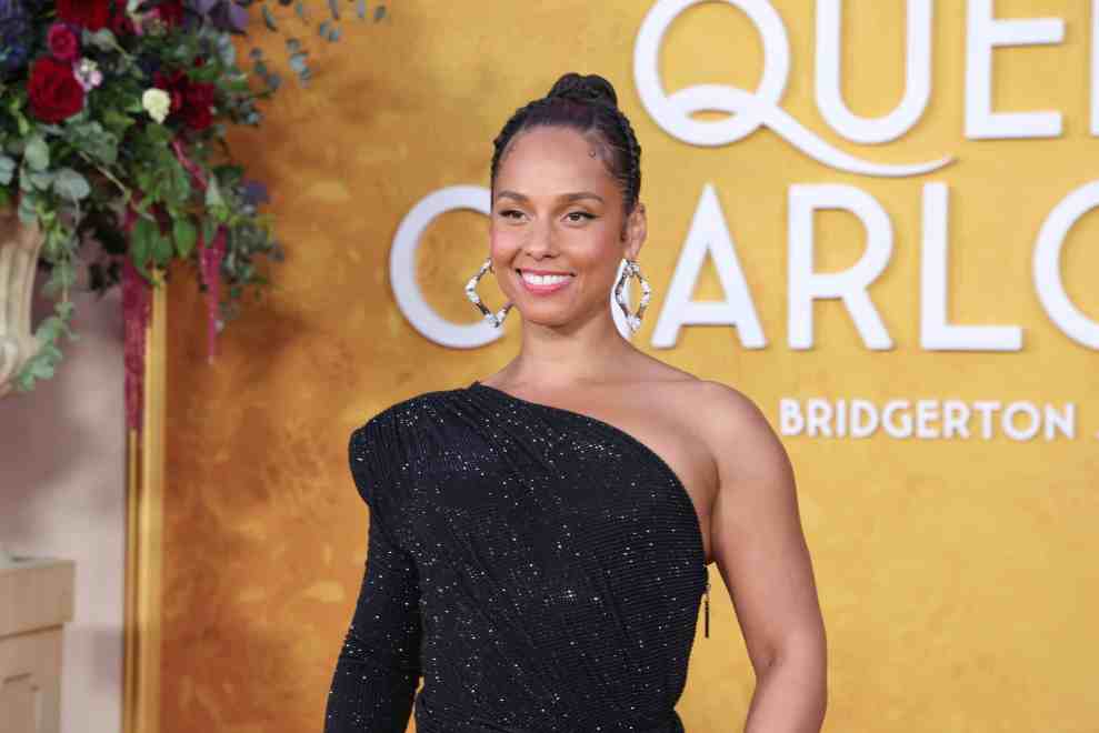 LOS ANGELES, CALIFORNIA - APRIL 26: Alicia Keys attends Netflix's "Queen Charlotte: A Bridgerton Story" world premiere screening event at Regency Village Theatre on April 26, 2023 in Los Angeles, California.