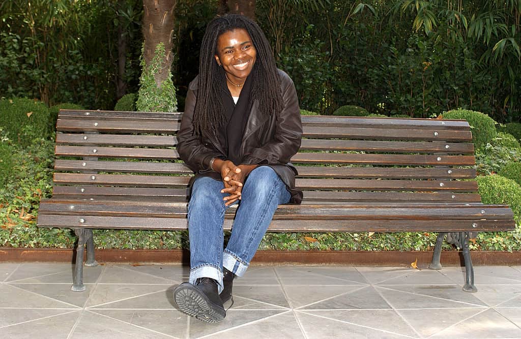 Tracy Chapman Makes History With Her Hit Song ‘Fast Car’