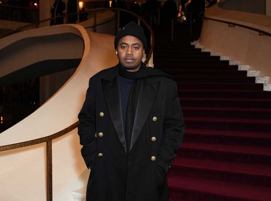 Nas To Develop Doc About First Black Chess Grandmaster