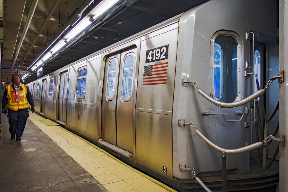 MANHATTAN, NEW YORK, UNITED STATES - 2025/04/03: The C train seen at a subway station in Manhattan.