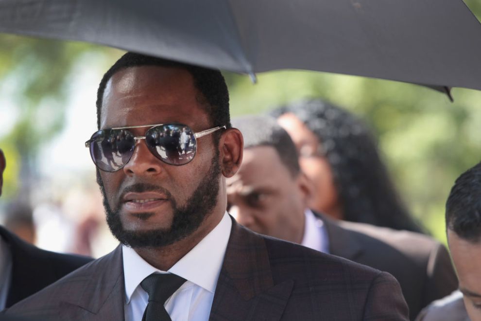 CHICAGO, ILLINOIS - JUNE 26: R&B singer R. Kelly leaves the Leighton Criminal Courts Building following a hearing on June 26, 2019 in Chicago, Illinois. Prosecutors turned over to Kelly's defense team a DVD that alleges to show Kelly having sex with an underage girl in the 1990s. Kelly has been charged with multiple sex crimes involving four women, three of whom were underage at the time of the alleged encounters.