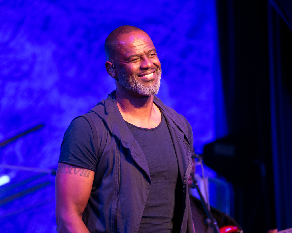 Brian McKnight To Serve Jaguar Wright Via Public Advertisements